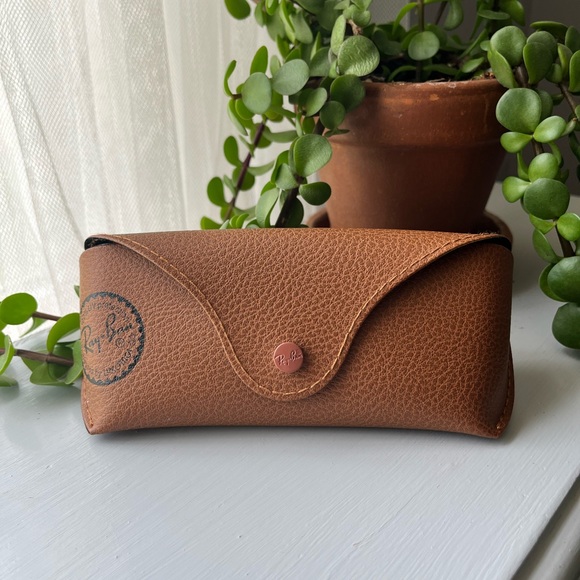 Ray-Ban Oval Polished Rose Gold Metal, Gray Lenses RB3594; brand new out of box - Picture 7 of 8